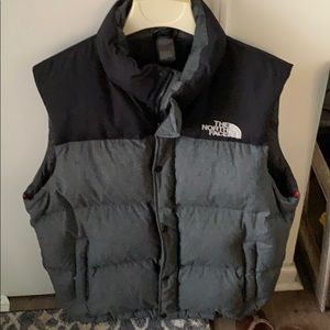 Men’s North Face down vest